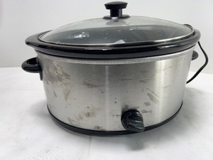 lot 465 image: Mainstays 6QT Oval Slow Cooker