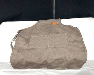 lot 391 image: BBQ Apron
