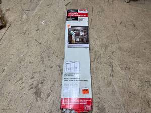 lot 17 image: Everbilt Closet Organizer Kit