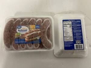 lot 40 image: G. 2x 45.6oz Beer n Bratwurst(12per Package)