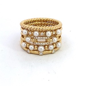 lot 10 image: Daivd Yurman Pearl & Diamond Stacked 18k Gold Ring