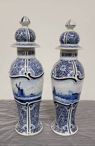 Tall Delft Blue and White Lidded Vase Jars, paiar