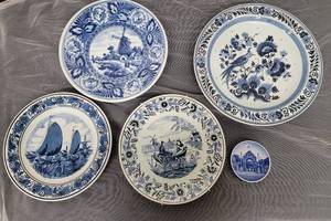 Handpainted Boch  Koninklijke Delft Charger Plates, Collection of 5