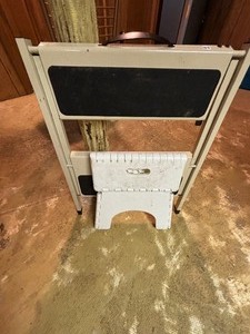 Vintage B&D Stowaway Stepstool