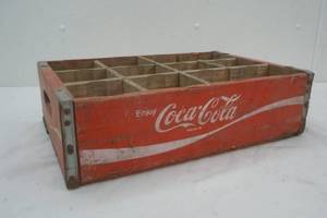 lot 2 image: Vintage wood Coke crate