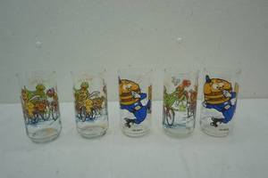 lot 23 image: vintage 1977 and 1981 McDonalds glass glasses