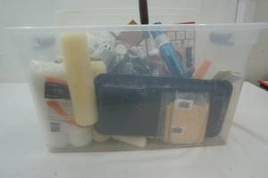 lot 29 image: Painting supplies Lot