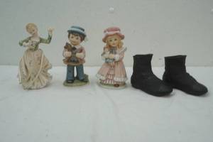 lot 71 image: ceramic figurine lot