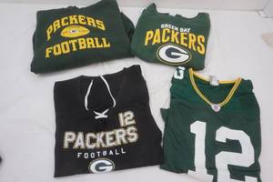 lot 84 image: Packers Gear
