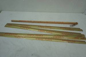 lot 139 image: metal yardstick lot