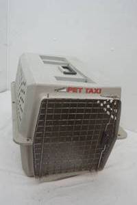lot 176 image: pet taxi size medium