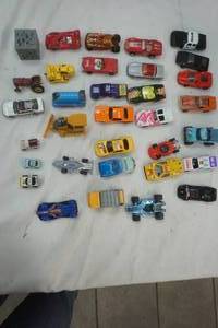 lot 186 image: vintage diecast metal cars 2 of 4