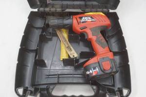 lot 201 image: Skil Drill