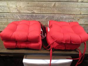 lot 20 image: Blazing Needles 16-inch Twill Rounded Back Chair Cushion, Berry Berry 4 Count