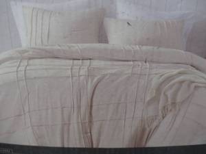 lot 7 image: 3 Piece Comforter Set-Full Queen-Cream Raised Ridges