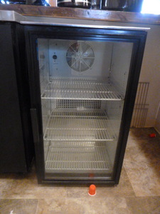 lot 41 image: True Single Glass Door Cooler