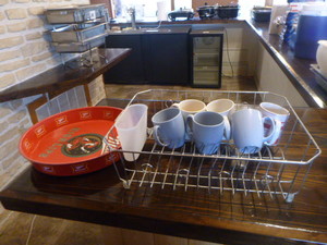lot 63 image: Racks and Cups