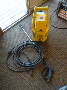 lot 95 image: McCulloch Electric Pressure Washer
