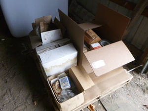 lot 14 image: Pallet of Mower Parts