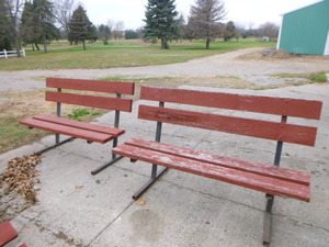 lot 18 image: 2 Park Benches