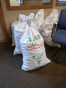 lot 97 image: 1 Bag of Golf Balls