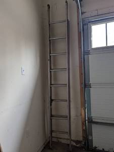 Metal Extension Ladder
