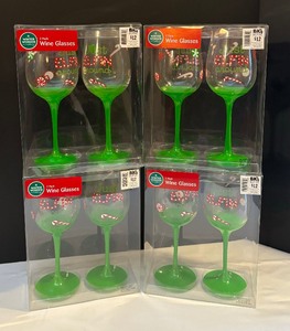 lot 109 image: New Just Elfing Around Plastic Stemware