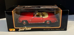 lot 116 image: New Mercedes Benz 190SL Special Edition 118 Scale Model Car by Maisto