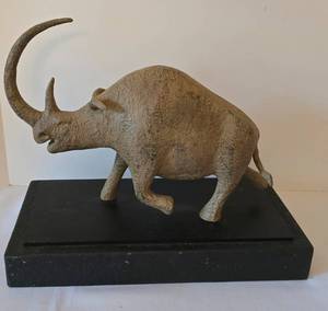 lot 21 image: Incredible Cast Iron Rhinoi Sculpture on Granite Base