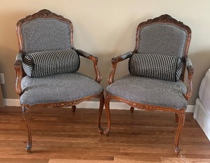 lot 24A image: Pair of Stylish Hancock & Moore Armchairs