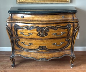 lot 8A image: French Style Three Drawer Chest of Drawers