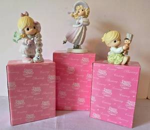 lot 127 image: Three Enesco Precious Moments Figures