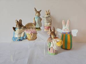 lot 128 image: Beatrix Potters Mrs. Rabbit Porcelain Figure, Beatrix Potters Hunca Munca Porcelain Figurine and More