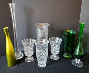lot 160 image: Stunning Vase Selection