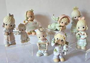 lot 187 image: Large Precious Moments Figure Collection