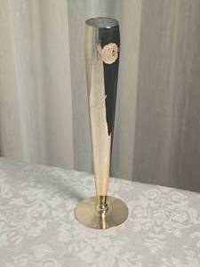 lot 99 image: Muller Candlelite Crystal Bud Vase