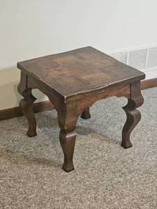lot 132 image: Lane Furniture Primitive Side Table