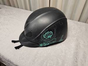 lot 139 image: Youth Medium Troxel Equestrian Helmet