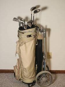 lot 142 image: Armour 845s Right-Handed Golf Club Set