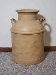 lot 141 image: Awesome Vintage Milk Can