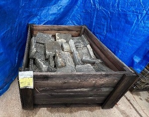 50 LnFt Thin Veneer Corners approx 600 lbs