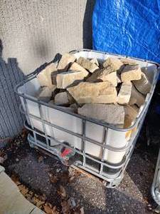 4000 LBS Full Veneer Stone 48 L x 40 W x 30 H