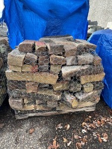 4200 LBS Full Veneer Stone 48 L x 40 W x 36 H