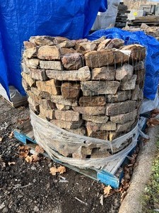 3500 LBS Full Veneer Stone 48 L x 40 W