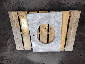(1) Sink Top 22.75 x 31..5 x 1.25