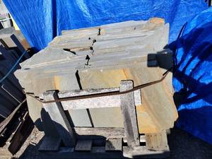 125 Sq Ft Bluestone Natural Cleft Pattern 2 H