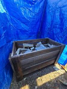 25 Ln Ft Thin Veneer Corners approx 300 lbs