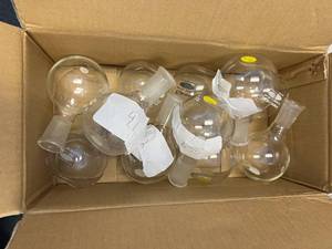 11 - Boiling Flasks, Flat bottom, 2440