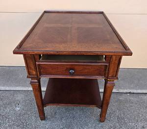 lot 9 image: Vintage Wooden Side Table with Drawer and Shelf