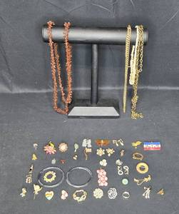 lot 70 image: Assortment of Vintage Brooches, Earrings, and Necklaces - Unique Jewelry Lot - display not included